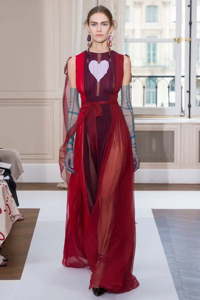 Look 24